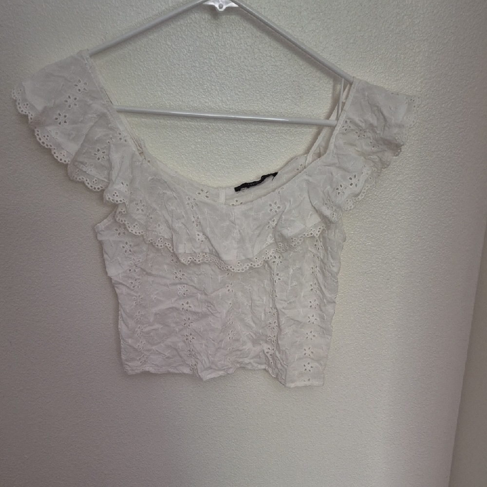 Forever 21 White Eyelet Ruffle Off-Shoulder Crop Camisole